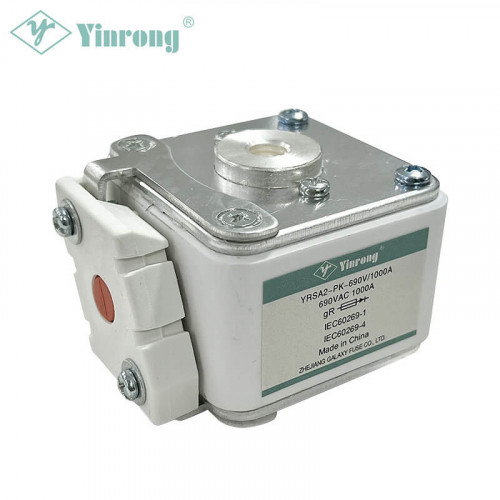 Предохранитель быстродействующий 40A, Flushend SQB01, aR с бойком, 690VAC
